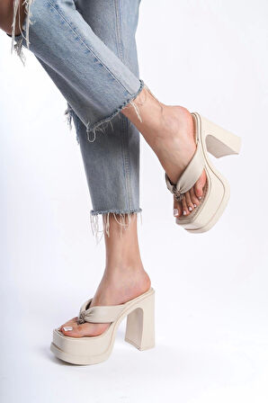 Kadın Geyala Bej Parmak Arası (12 cm ) Platform Topuklu Terlik