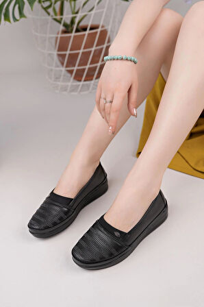 Nesil Shoes Ayzen 810 Siyah Anatomik Kadın Ayakkabı