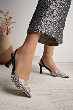 Nesil Shoes Uraz 451 Siyah İncili Lastikli Kadın Sandalet