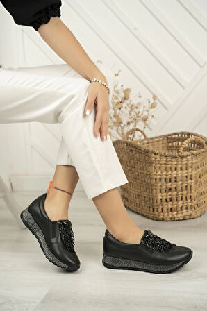 Nesil Shoes Sdf 332 Siyah Cilt Taşlı Kadın Ayakkabı