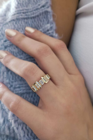 Sarı Altın Baget Taşlı Altın Tasarım Yüzük