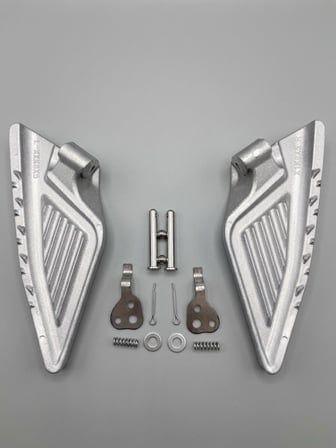Honda Pcx 125 Alüminyum Cnc Kesim Yolcu Ayak Basamak Seti (2021-2026) Supermto