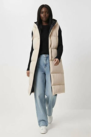 Kadın Kapüşonlu Cepli Çift Taraflı Krem-Siyah  Yelek