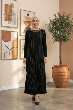 Kadın Siyah Kristal Kumaş Taş Detaylı Uzun Tesettür Elbise