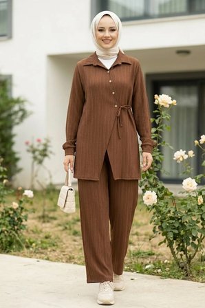Kadın Düğmeli Kuşaklı  Çilek Kumaş Tunik Pantolon Kahverengi  İkili Takım