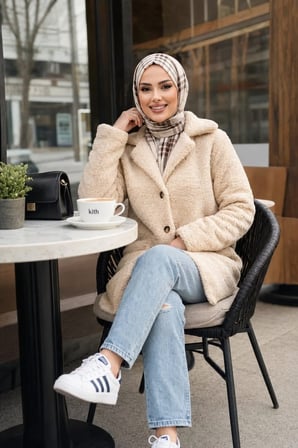 Kadın Astarlı Düğmeli Kruvaze  Bej Peluş Kaban