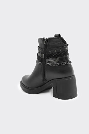 Hakiki Deri Fermuarlı Zincir Aksesuarlı Topuklu Kadın Bot