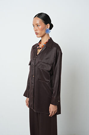 Kadın Düz Renk Çift Cepli Altın Düğme Detaylı Gömlek