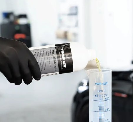 Koch Chemie The Finisher MagicShampoo 500 ml Hidrofobik Oto Şampuanı | Parlaklık ve Su İticilik Sağlayan Araç Şampuanı