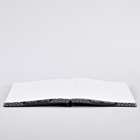 Nuuna Graphic Fame L 17x22 Cm. 120 Gr. 256 Yp. Beauty By Sagmeister & Walsh Flexcover Not Defteri 54815