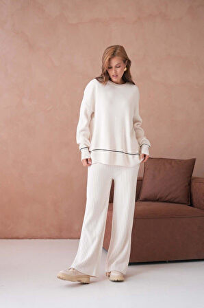 IŞŞIL 12231-Sfır Yaka Çizgi Uç Triko Pantolonlu Takım