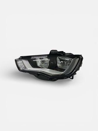 HELLA HL1EJ010740071 AUDİ A3 SOL ÖN FAR LAMBASI 2013 VE SONRASI