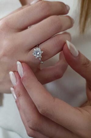 beyaz altın Beyaz Altın Tektaş Tasarım Yüzük