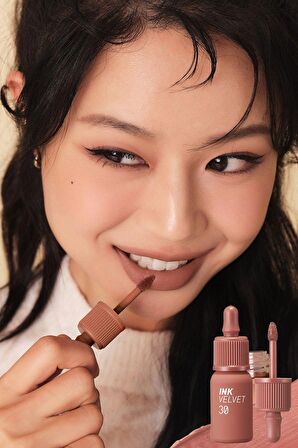 Yüksek Pigmentli, Kadife Görünümlü, Gün Boyu Kalıcı Tint Peripera Ink Velvet (30 Classic Nude)