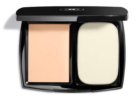 Chanel Ultra Le Teınt Fondöten Kompakt Br22