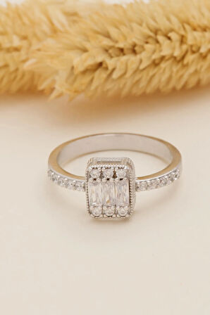 Kadın Gümüş Yüzük - Mehtap Baget Taşlı Kadın Yüzük