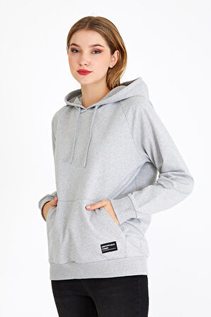 Kadın Gri Renk Kapüşonlu Basic Örme Sweatshirt 