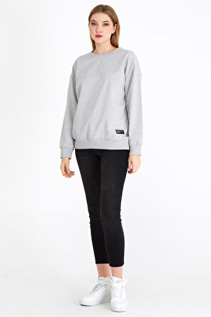 Metalic Kadın Gri Renk Basic Bisiklet Yaka Sweatshirt 