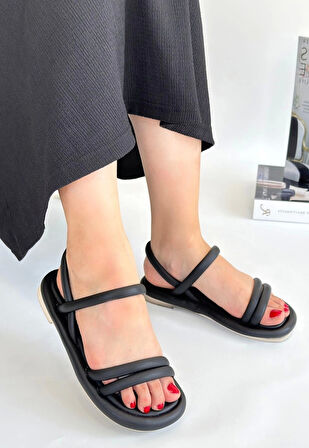 Winta Siyah Cilt Sandalet