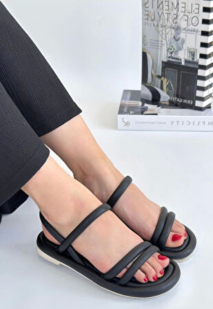 Winta Siyah Cilt Sandalet
