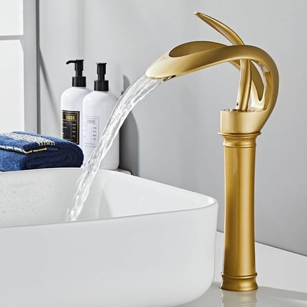 Lüks Gold Şelale Çanak Lavabo Bataryası Yüksek Gövde Tek Kollu Tezgah Üstü Pirinç Banyo Musluğu