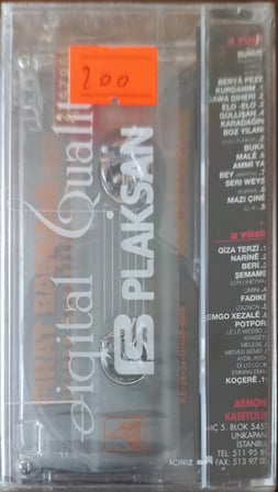 (Plak Değildir KASET tir) Fırat Başkale Avrupa Konserleri Açılmamış Jelatininde Kaset