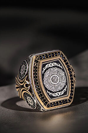 Erkek İnşirah Suresi Yazılı Zirkon Taşlı Kanat Model 925 Ayar Gümüş Yüzük