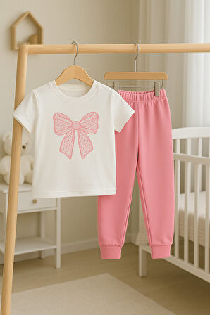 Kız Çocuk Yazlık Şık Takım | Fiyonk Desenli Tişört ve Eşofman Alt I Pamuklu Terletmez I Çocuk Takım