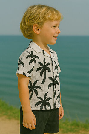 Çocuklar İçin Yazlık Takım: Palmiye Desenli Gömlek ve Şort I Tatilde Şıklık I Bürümcük Kumaş I
