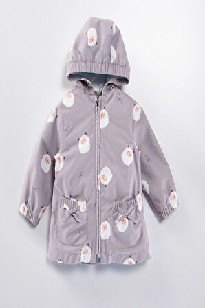 KIZ BEBEK KUZU DESENLİ KAPÜŞON DETAYLI YAĞMURLUK - KABAN 