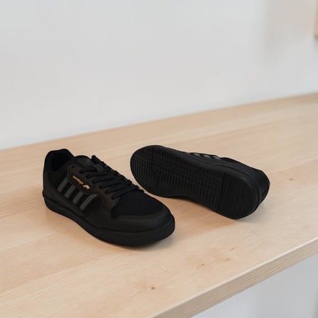 Owndays 4027 Siyah Bağacaklı Spor Ayakkabı