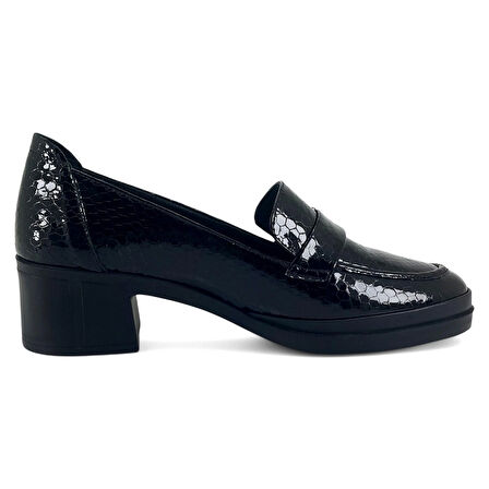 Beety 515 25YA Kadın Günlük Ayakkabı Siyah Rugan