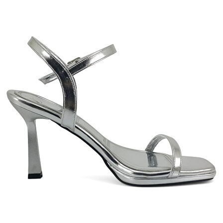 Beety 702 25YA Kadın Abiye Ayakabı Lame