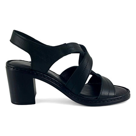 Mammamia 2505 25YS Kadın Günlük Sandalet Siyah