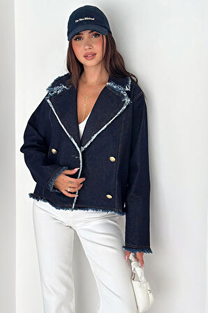 Püskül Detaylı Düğmeli Kısa Kot Ceket