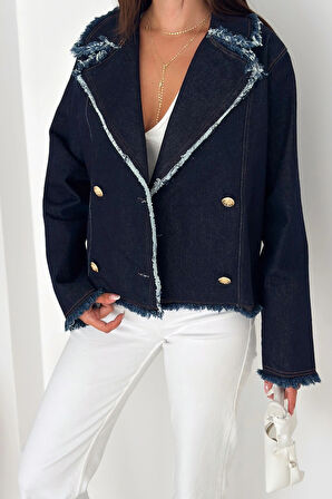 Püskül Detaylı Düğmeli Kısa Kot Ceket