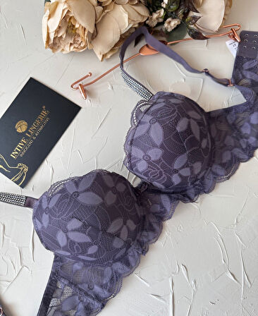 Jasmine Askıları Parlak Taşlı Hafif Destekli Dantelli Soft Cup İthal Sütyen (B-C Cup)