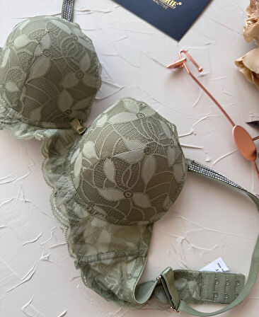 Jasmine Askıları Parlak Taşlı Hafif Destekli Dantelli Soft Cup İthal Sütyen (B-C Cup)