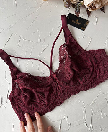 Tyla Dantelli C Cup Önü Şeritli Günlük Kullanım Balenli Şık Toparlayıcı Sütyen