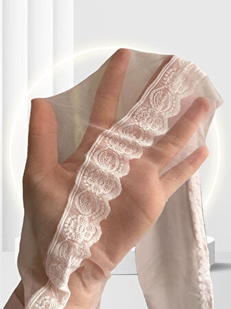 Pierre Cardin Ella Pembe Yanı Beyaz Dantelli Şık 15 Den İnce Tül Külotlu Çorap