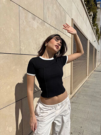 Bisiklet Yaka Beyaz Biyeli Garnili Ön Parçalı Siyah Trend Bluz/Tişört