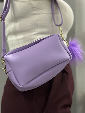Ponpon mor cilt çanta