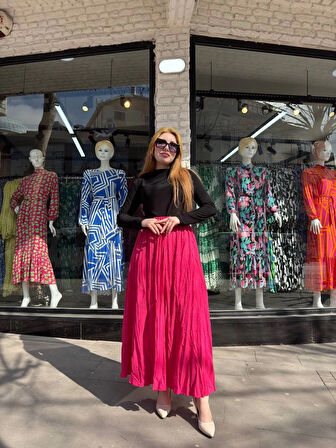 Fuşya Bilek Hizasında Kabartmalı Uzun Bol Kesim Kraş Etek (Tesettür İçin Uygun)