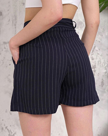 Siyah/Beyaz Çizgili Düğmeli Yüksek Bel Rahat Kumaş Otantik Business Casual Kısa Şık Şort