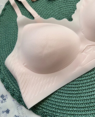 Layla İthal Buz İpek (İce-Silk) Ultra İnce Rahat Nefes Alır Görünmez Lazer Dikişsiz Sütyen
