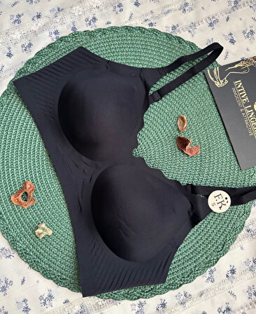 Layla İthal Buz İpek (İce-Silk) Ultra İnce Rahat Nefes Alır Görünmez Lazer Dikişsiz Sütyen