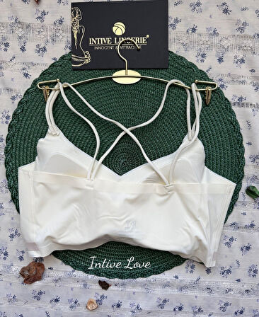 Mira Dikişsiz Hafif Dolgulu Çift Askılı Kopçasız Rahat Bralet/Sütyen/Büstiyer/Spor Sütyeni