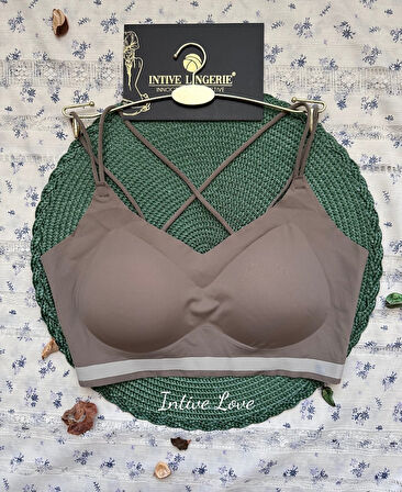 Mira Dikişsiz Hafif Dolgulu Çift Askılı Kopçasız Rahat Bralet/Sütyen/Büstiyer/Spor Sütyeni