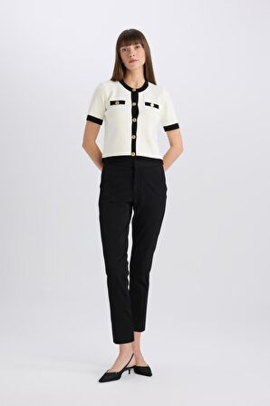 DeFacto Klasik Chino Kumaş Pantolon Normal Bel Basic Düz Cepli Bilek Boy C1429AX25SPBK81