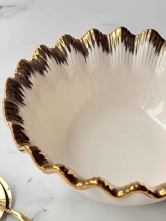  Yuvarlak Salata Kasesi Sofya  Stoneware Gold Kenarlı – 26 cm 
